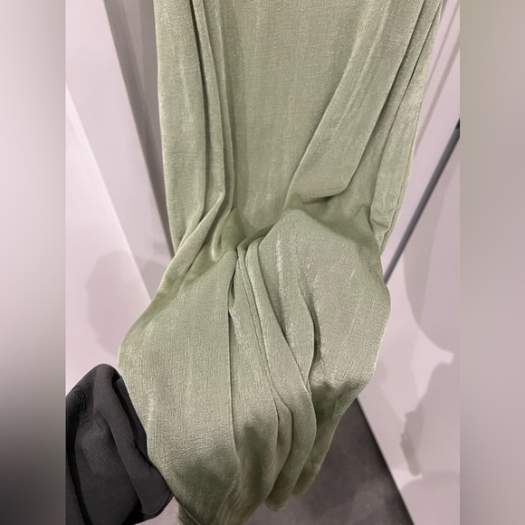 The Commense green midi dress - Picture 6 of 6